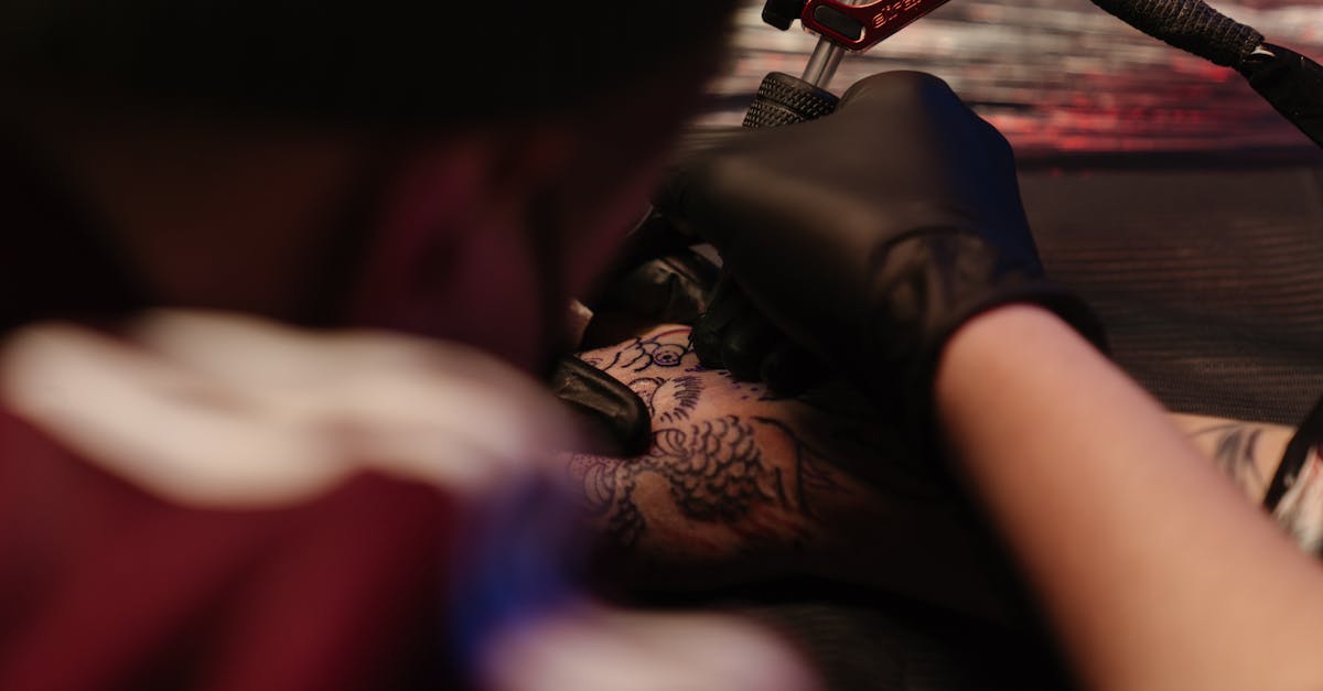 Comparing Non-Petroleum Jelly Options for Tattoo Care