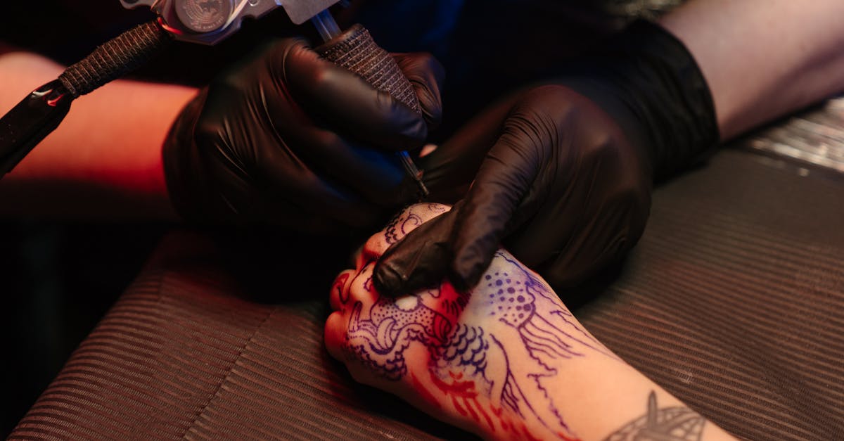 Exploring the Symmetry of Geometric Tattoos on the Sunshine Coast